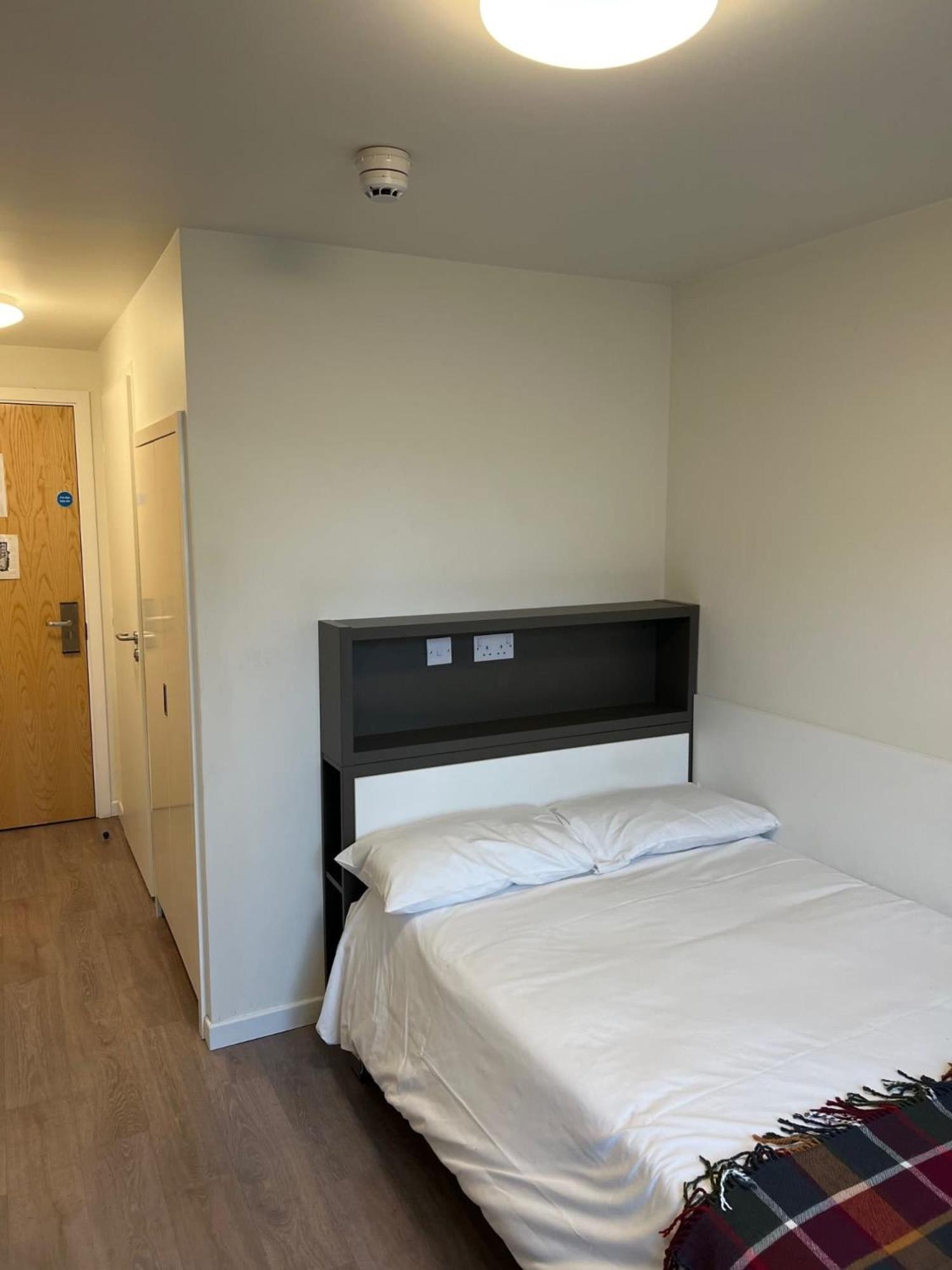 Pittville Student Village In Cheltenham เชลเทนแฮม ภายนอก รูปภาพ