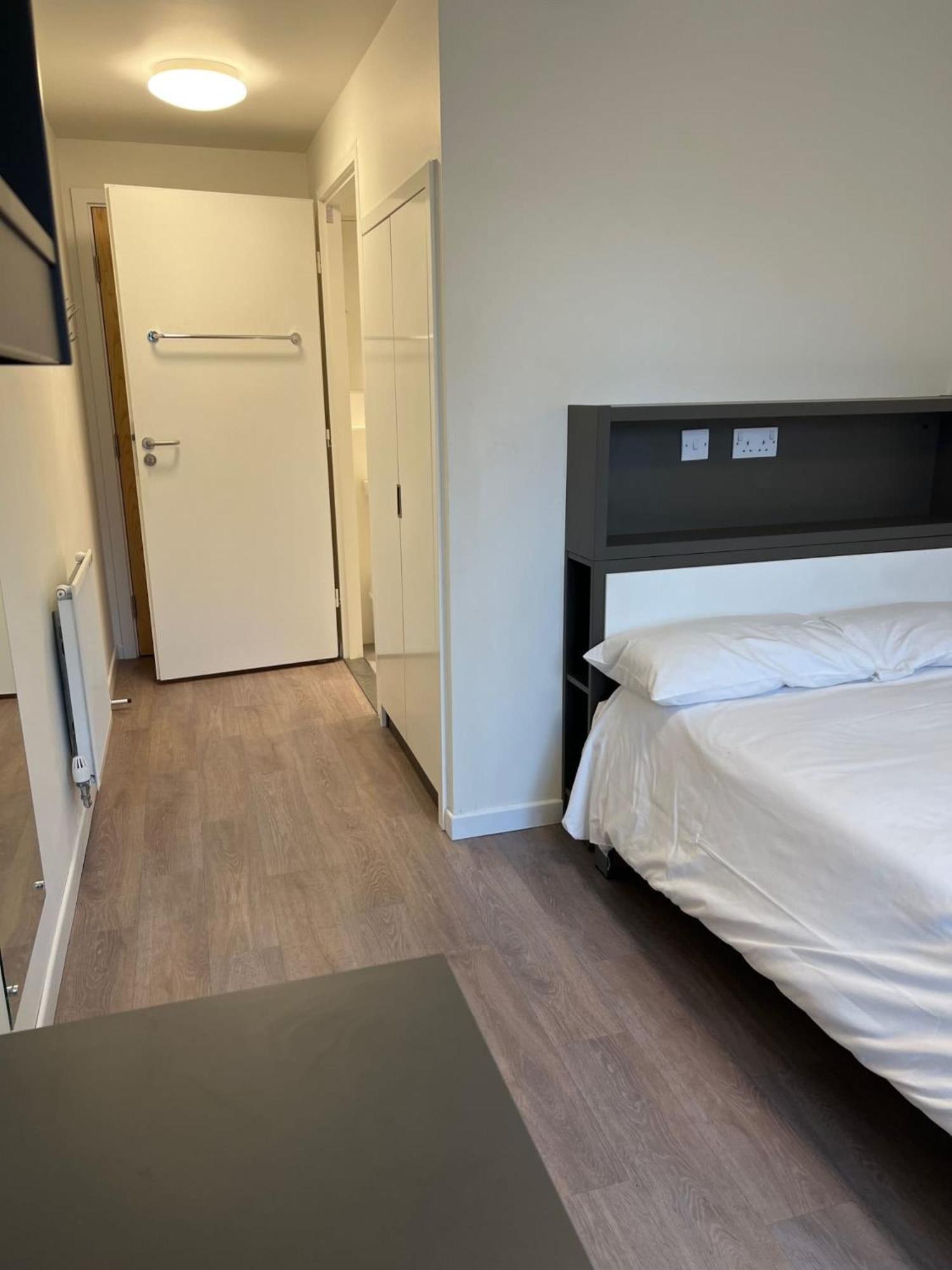 Pittville Student Village In Cheltenham เชลเทนแฮม ภายนอก รูปภาพ